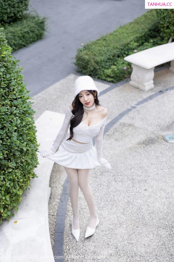 王馨瑶  [XiuRen]高清写真图 2023.12.25 No.7863 王馨瑶yanni 女神美腿第20张图片